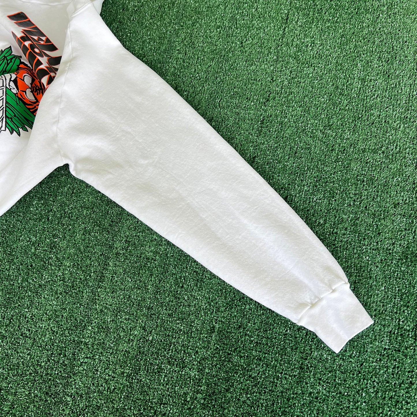 80s NFL Cincinnati Bengals "Welcome to the Jungle" White Raglan Sweatshirt - Large