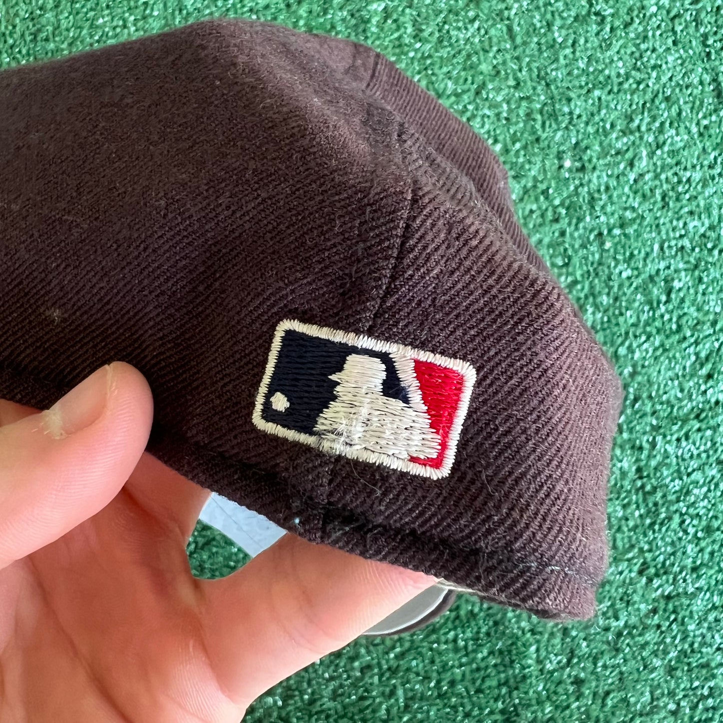 90s New Era MLB New York Yankees Faded Navy 98 World Series Fitted Hat 7 1/2