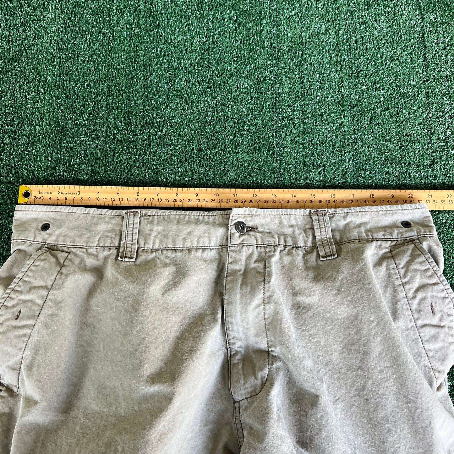 Y2K Old Navy Cargo Khaki Cargo Canvas Pants - 41x28.75" 23" Openings