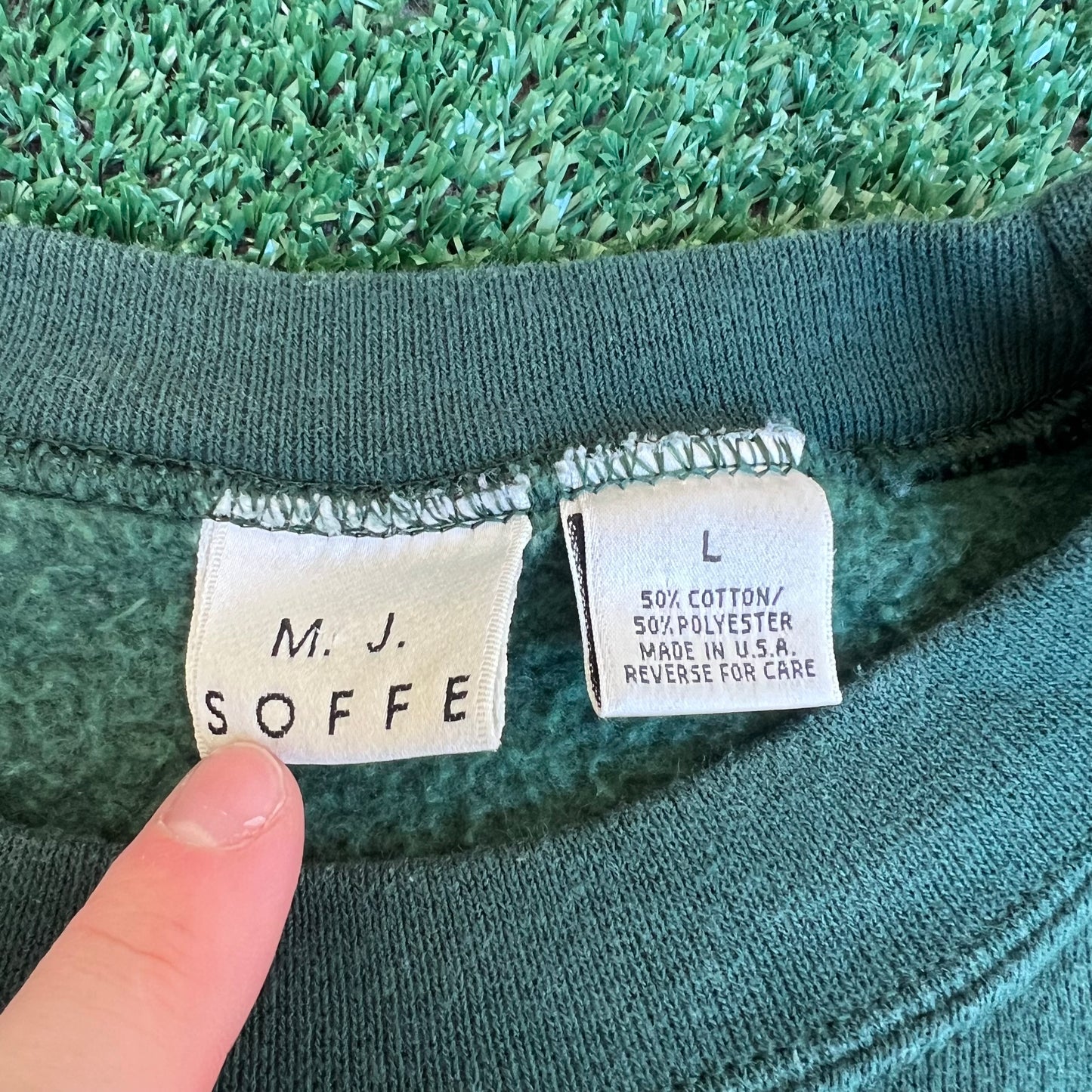 VTG 90s Men's University of South Florida USF Bulls Green Boxy Sweatshirt - Large