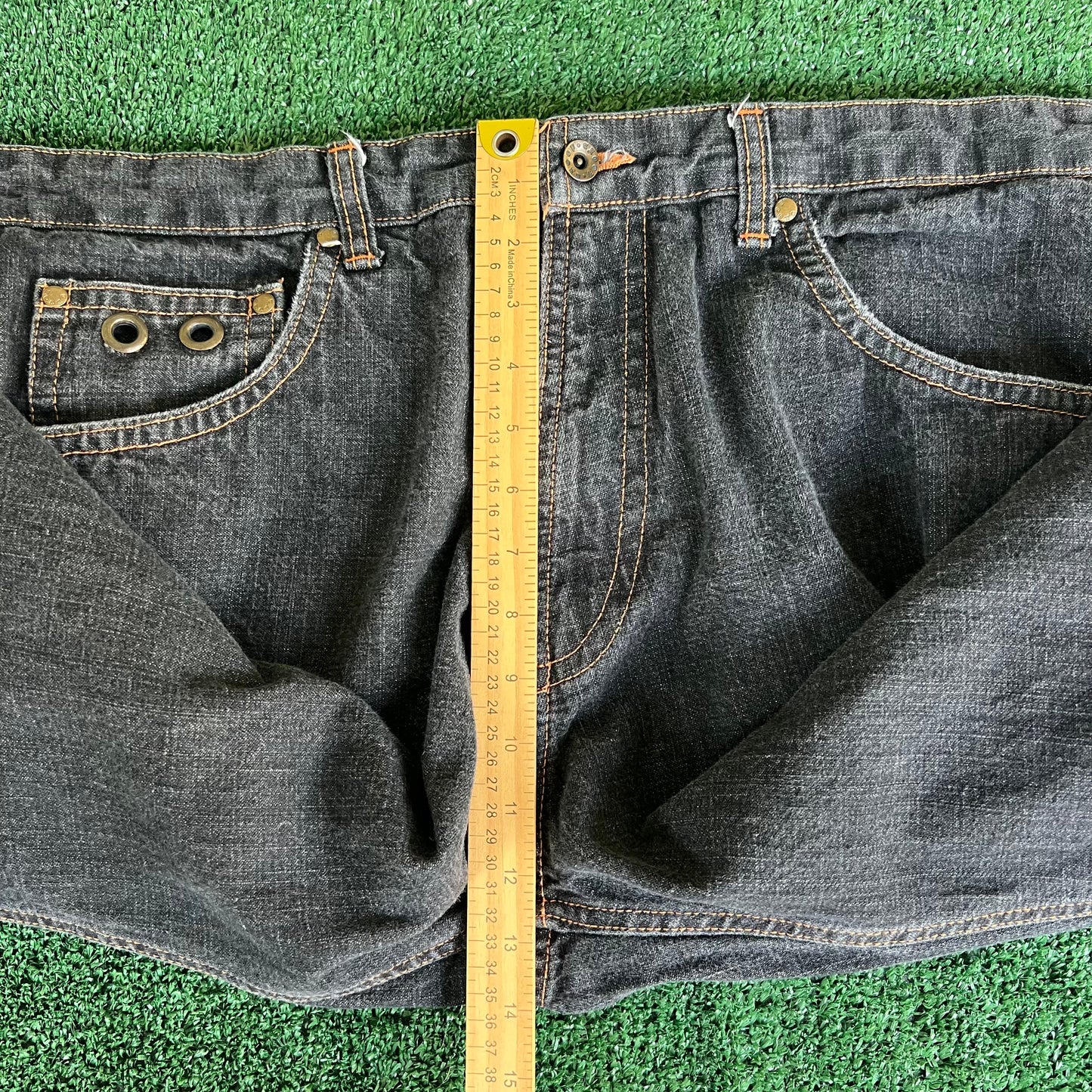Y2K Men's Born in the Bronx Baggy Wide-Leg Black Jeans - 40x33" 20" Openings