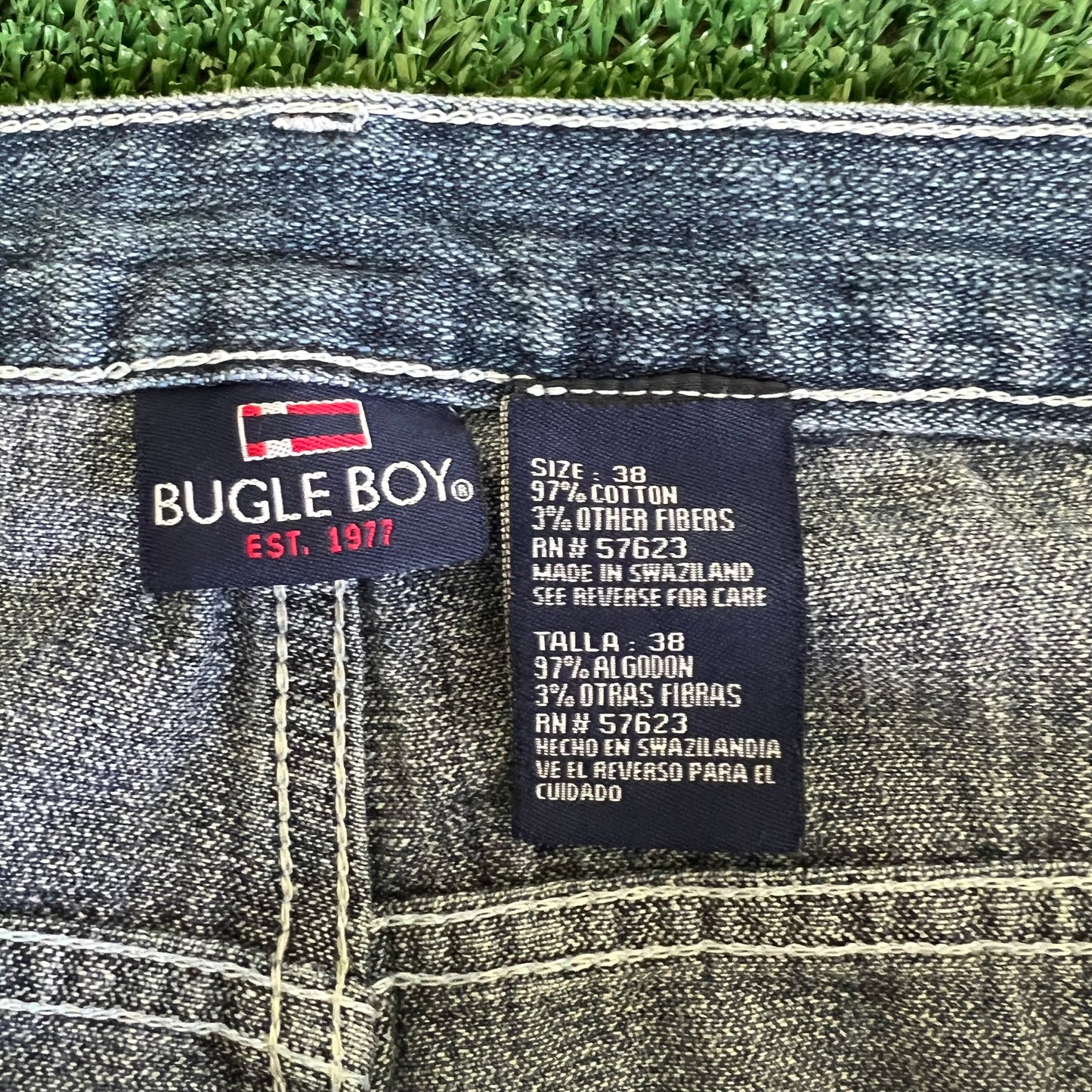 Y2K Bugle Boy Cargo Baggy Medium Wash Blue Jean Shorts - 39x12.5"