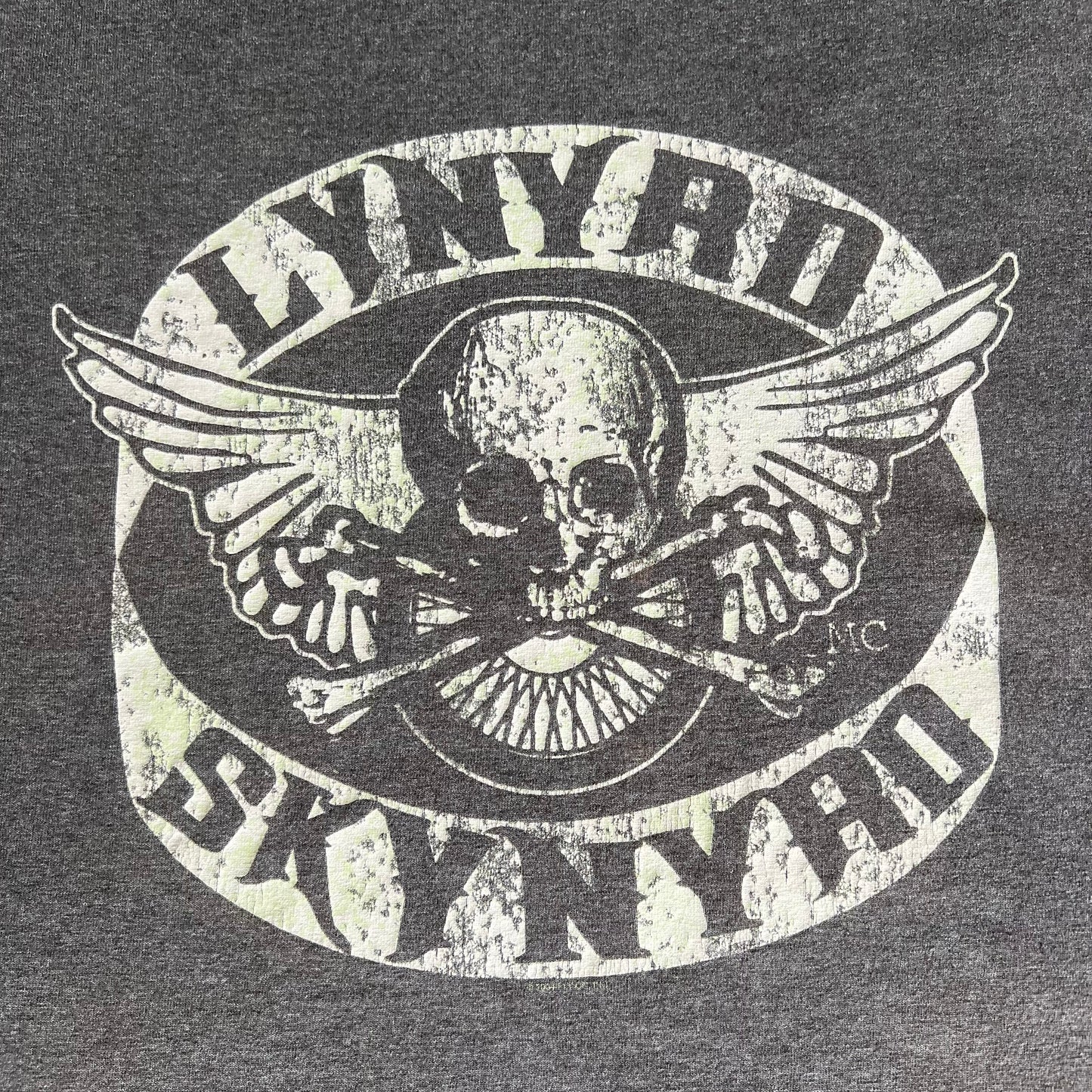 Y2K Lynyrd Skynyrd Southern Rock Band Bleach Stained Gray T-Shirt - XL