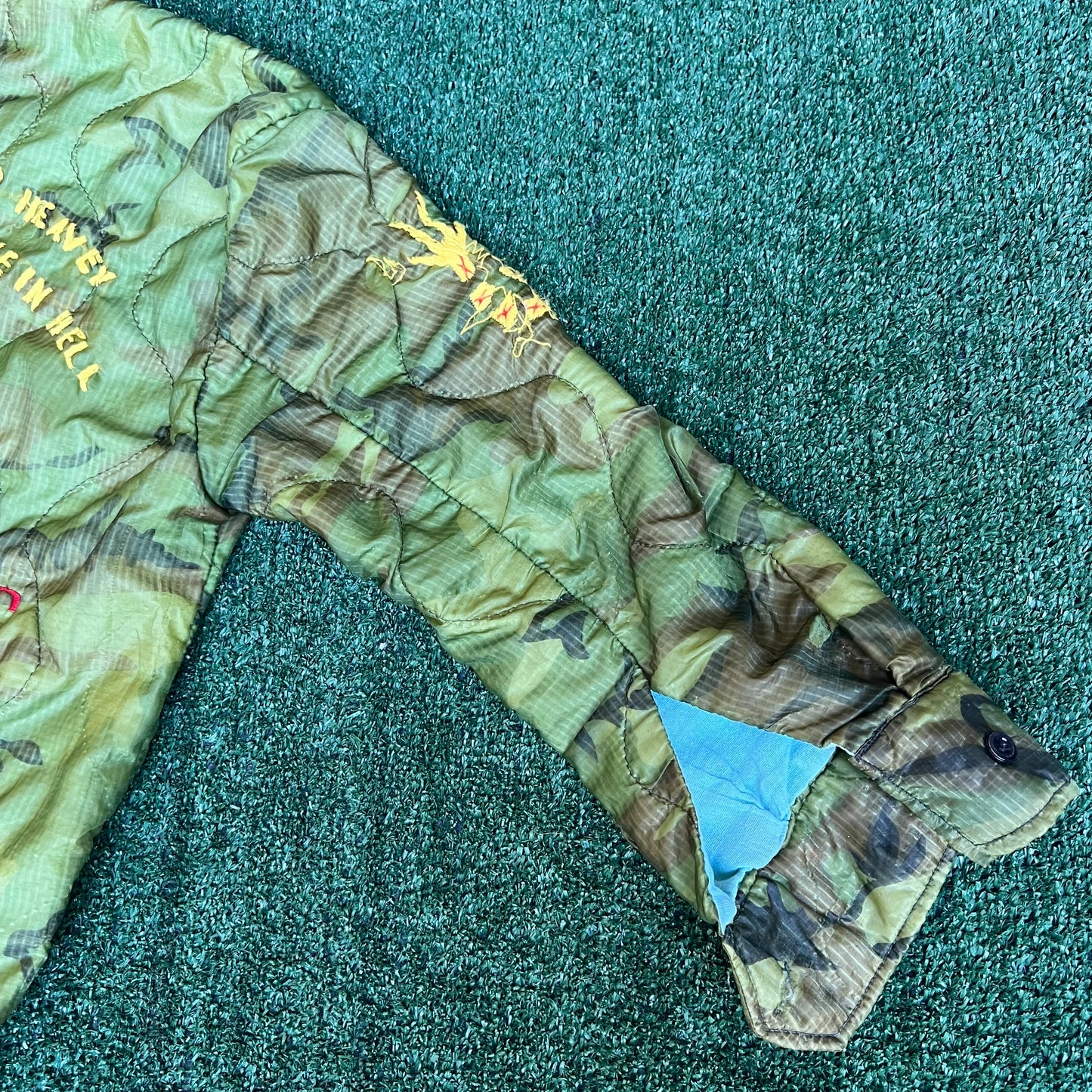 Vintage 70s USMC Saigon Vietnam War Souvenir Full Zip Camouflage Jacket - Medium