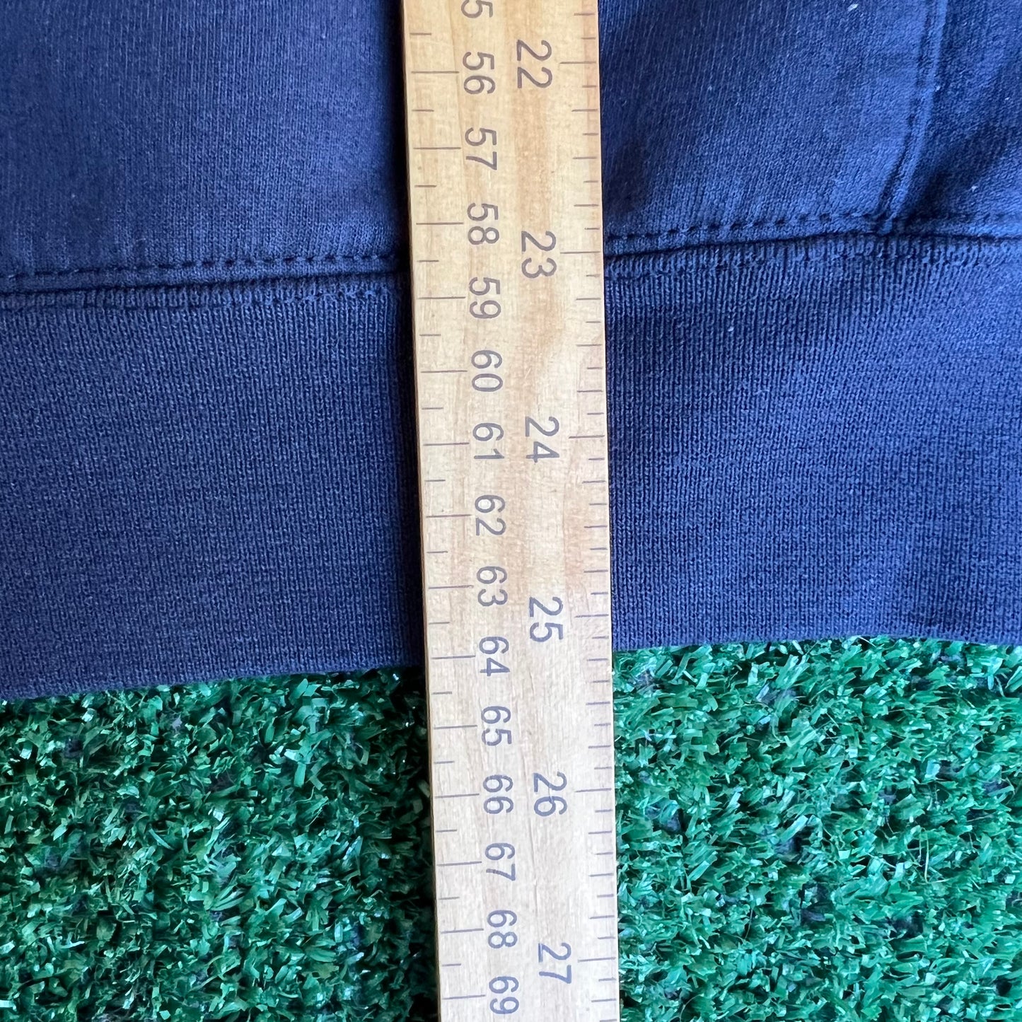 VTG Y2K Men's Champion UMass Dartmouth Massachusetts Navy Blue Boxy Hoodie - Large