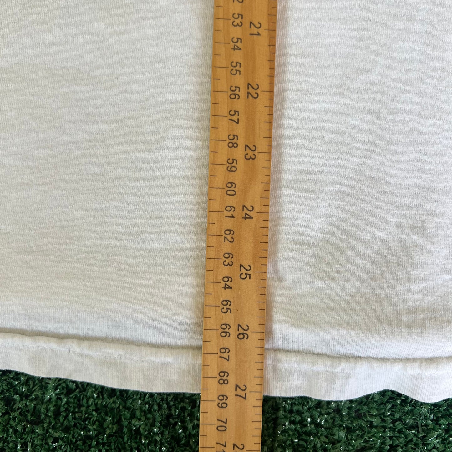 Y2K La Cervervexa De Costa Rica Pura Vida Imperial Beer White T-Shirt - Large