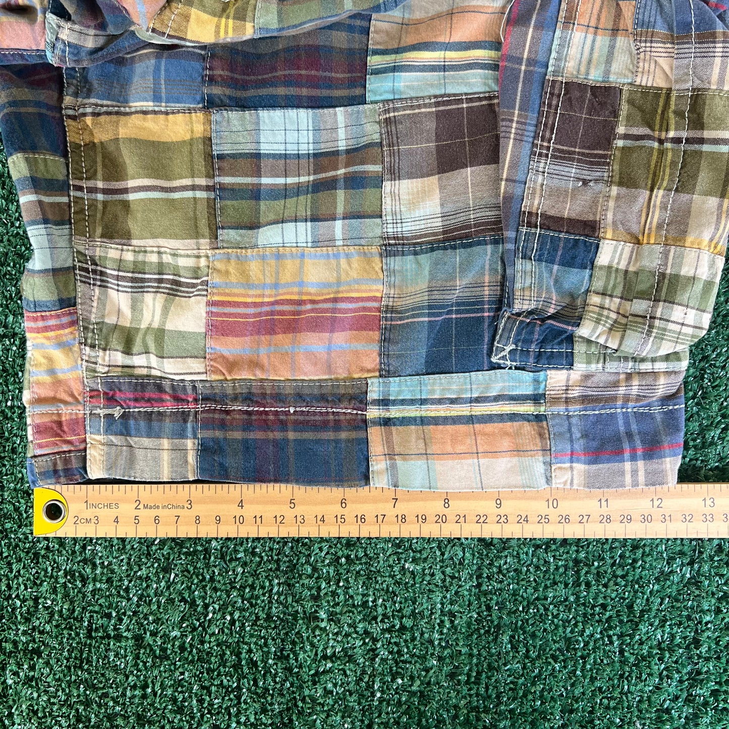 Y2K American Eagle Plaid Patchwork Baggy Cargo Shorts - 36x12"