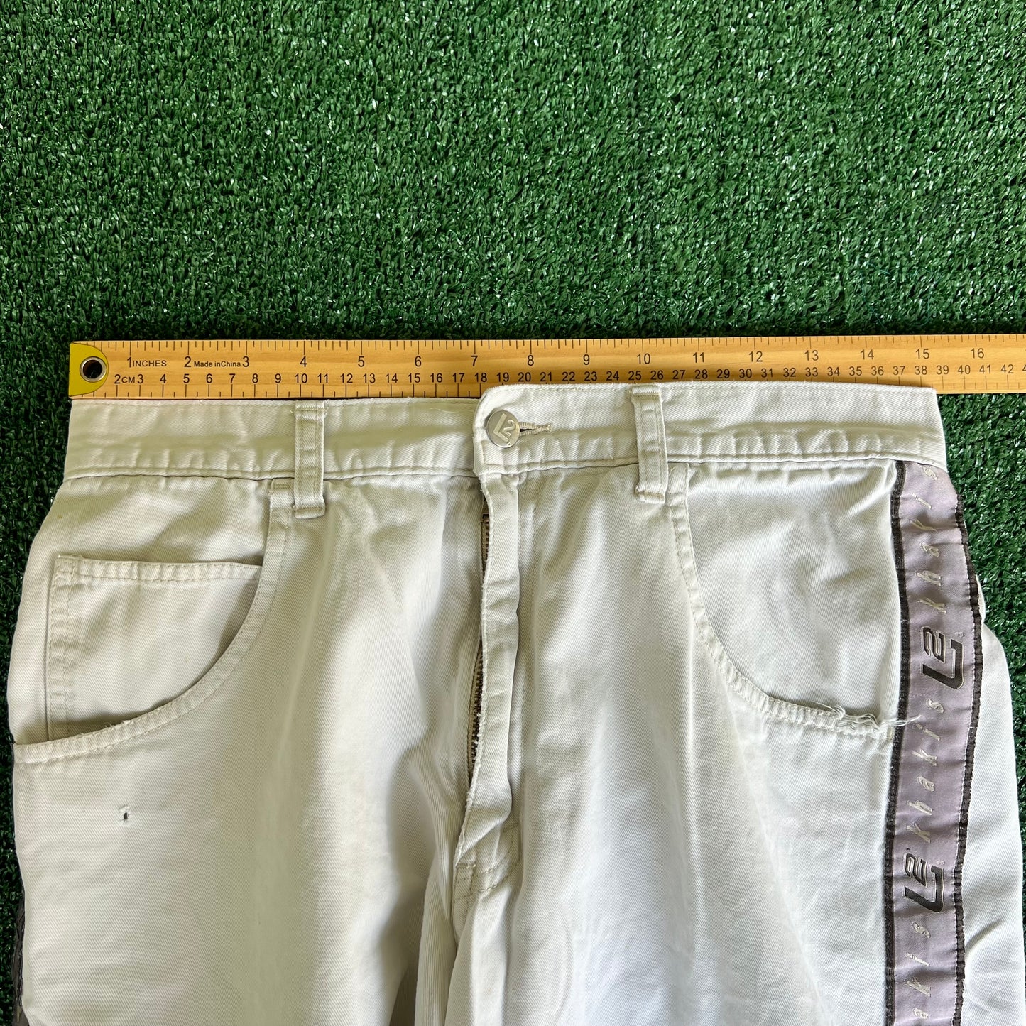 90s Levi's L2 Distressed Khaki Side Stripe Shorts - 30x10.5"
