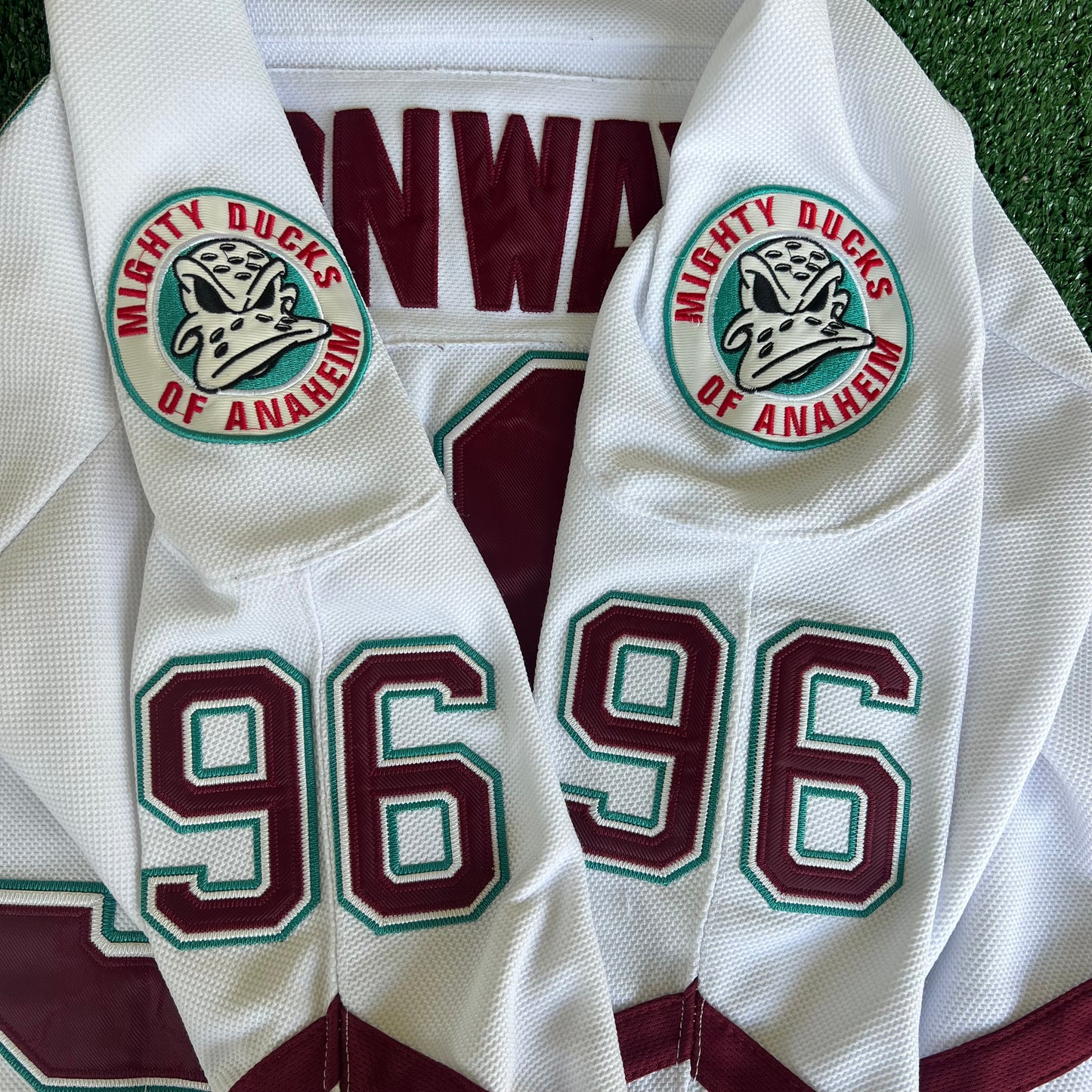90s Mighty Ducks Movie Promo Charlie Conway Flight Strap White Hockey Jersey - XL