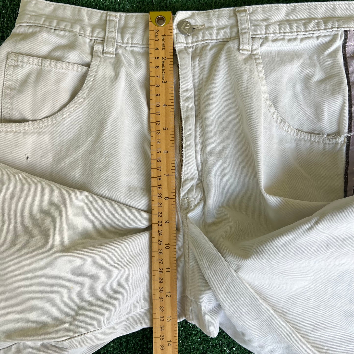 90s Levi's L2 Distressed Khaki Side Stripe Shorts - 30x10.5"