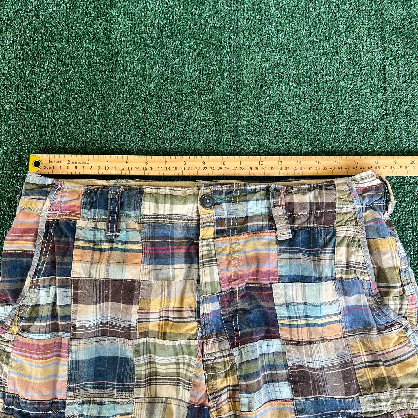 Y2K American Eagle Plaid Patchwork Baggy Cargo Shorts - 36x12"