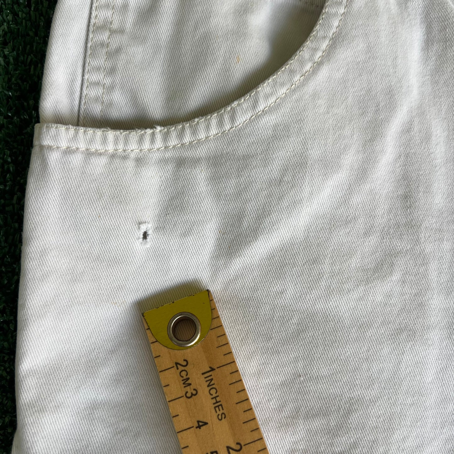 90s Levi's L2 Distressed Khaki Side Stripe Shorts - 30x10.5"