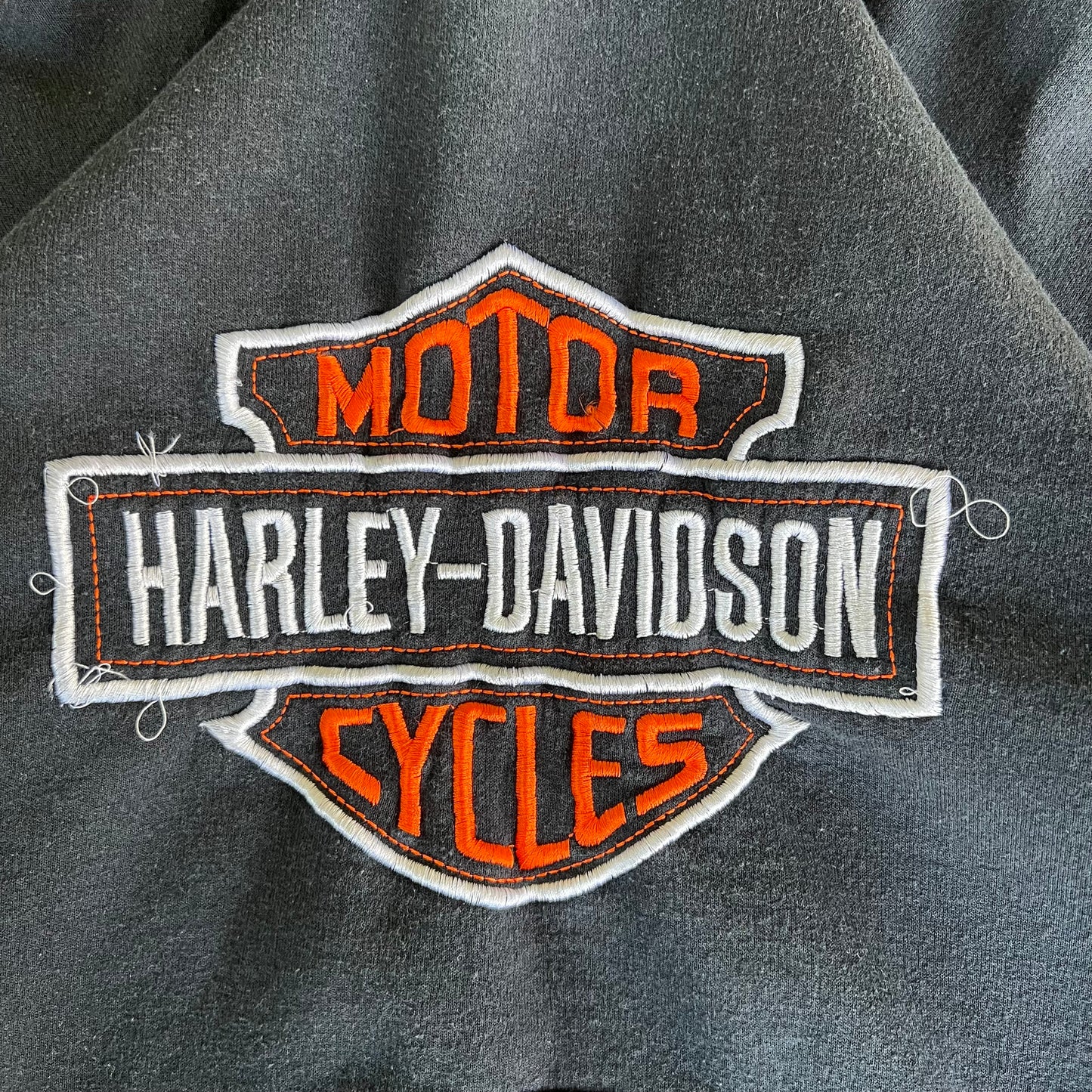 Y2K Men's Harley-Davidson Embroidered Logo Faded Black Hoodie - Medium