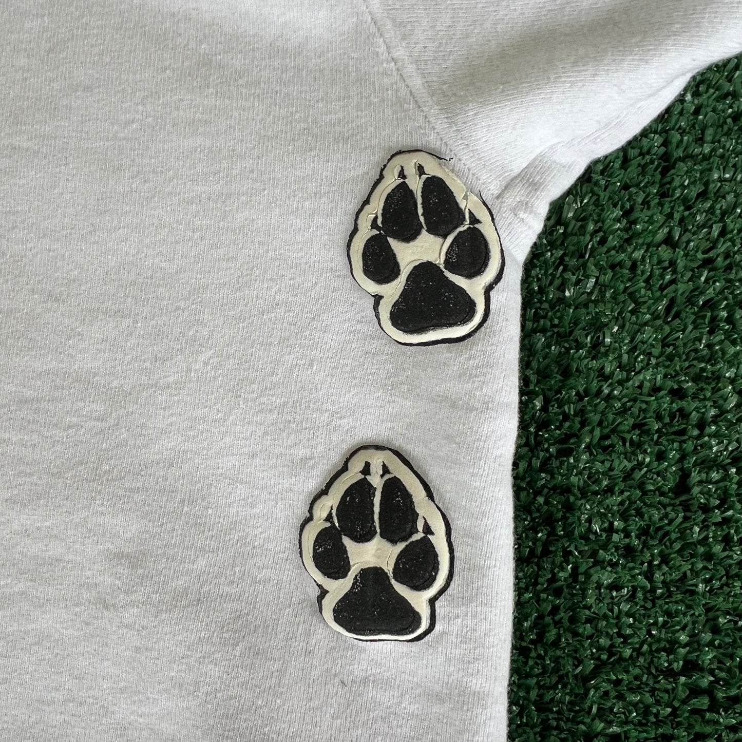 90s Wolves Nature White Crewneck Sweatshirt - Large