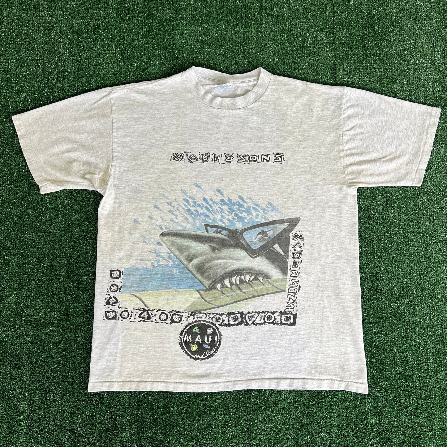 90s Maui & Sons Surf Shark Gray T-Shirt - XL