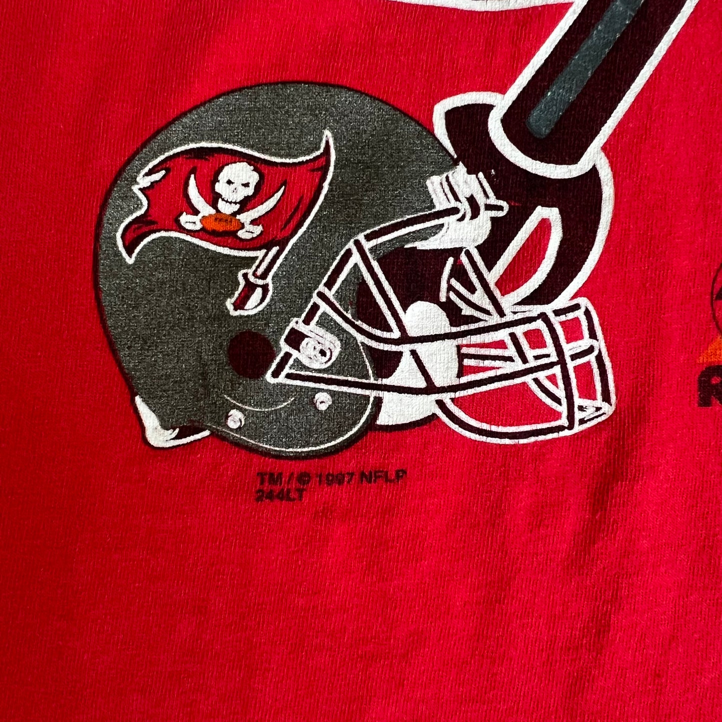 Vintage 90s Men's Riddell NFL Tampa Bay Buccaneers Red AOP Spellout T-Shirt XL