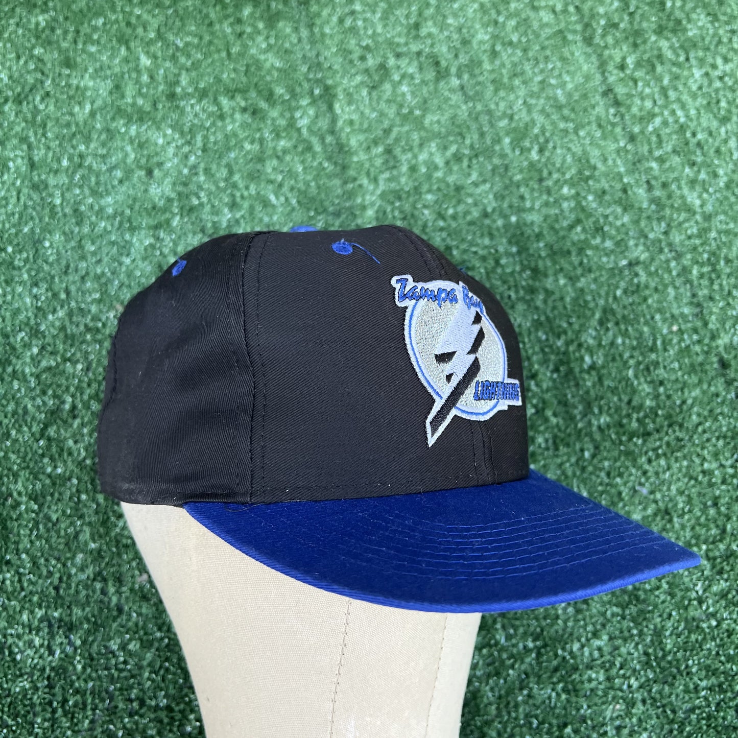 Vintage Tampa Bay Lightning Snapback Hat – Logo 7 Black NHL 90s Hockey Cap