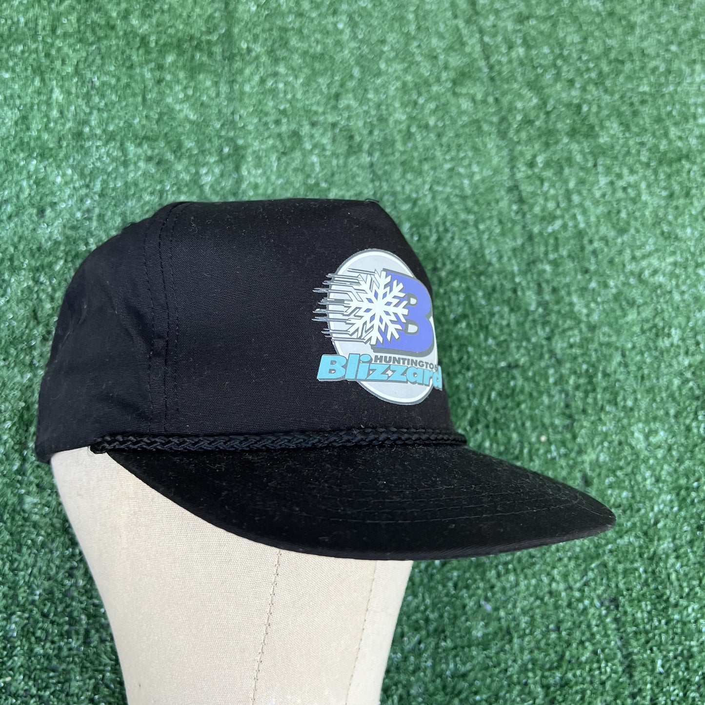 Vintage Huntington Blizzard ECHL Snapback Trucker Hat – 90s Black Rope Style