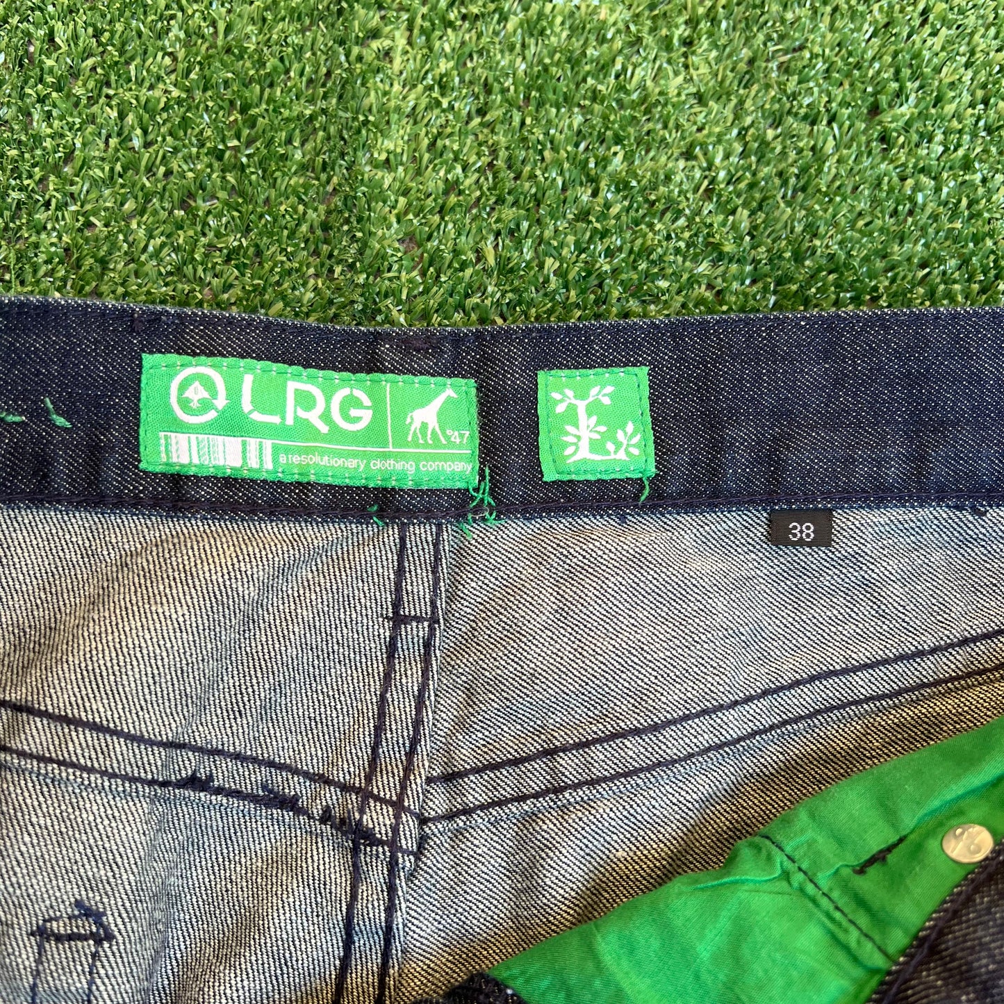 Vintage Y2K Men's LRG Indigo Blue Embroidered Jeans Relaxed Baggy Straight 38x32