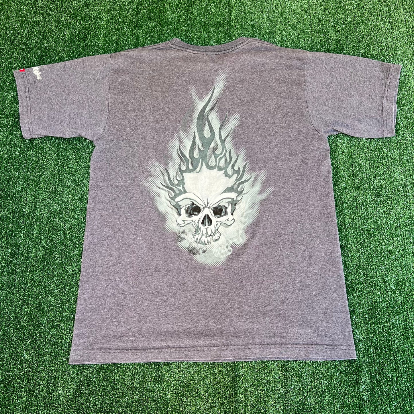 Vintage 90s Y2K Men's JNCO Flaming Skull Tribal Skater T-Shirt Gray Large USA