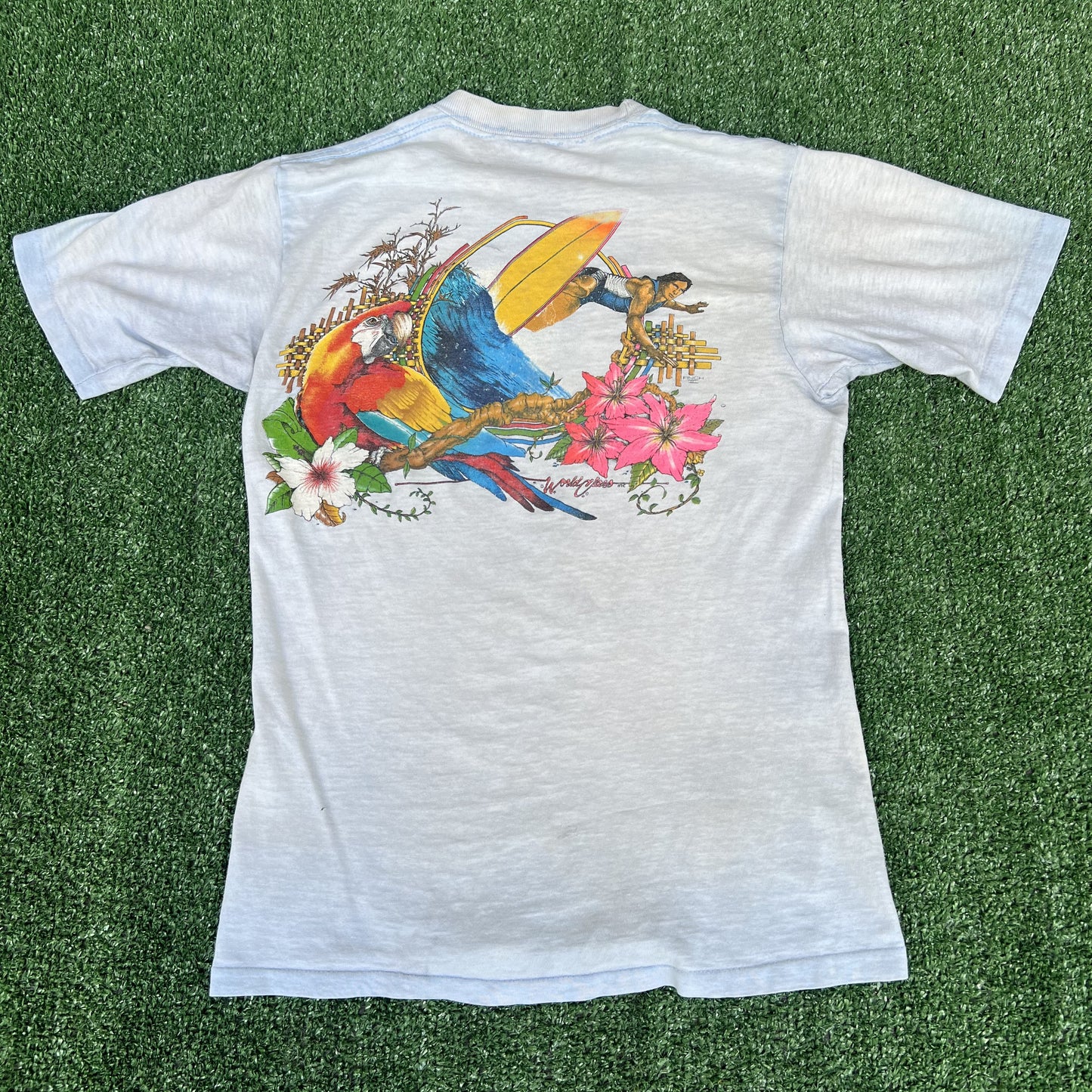 VTG 80s Women's World Class Inc Surf Parrot Blue White T-Shirt Small Crop 15x23"