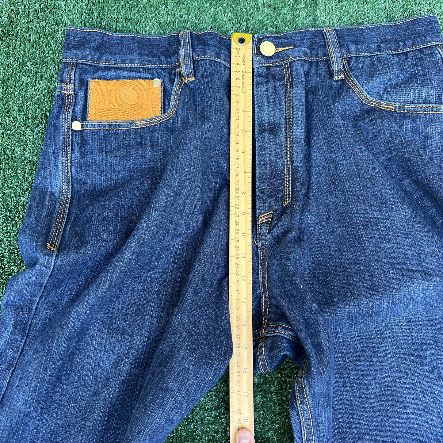 Vintage Y2K Mens Coogi Koala Wide-Leg Baggy Hip Hop Embroidered Blue Jeans 38x34