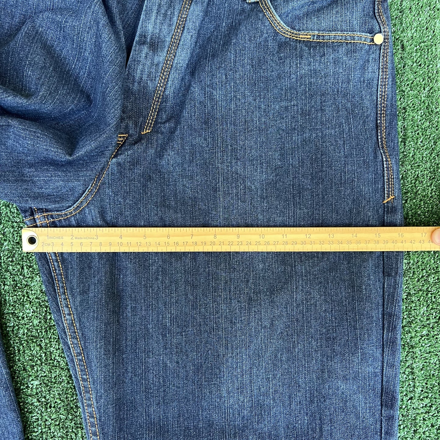 Vintage Y2K Mens Coogi Koala Wide-Leg Baggy Hip Hop Embroidered Blue Jeans 38x34