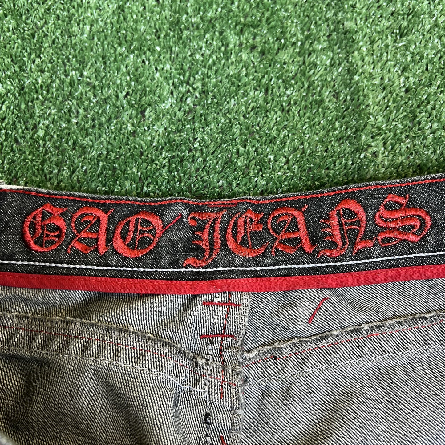 Vintage Y2K Men's GAO Embroidered Dragon Wide-Leg Baggy Black Red Jeans 40x32
